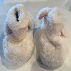 Excellent condition, kids bunny slippers